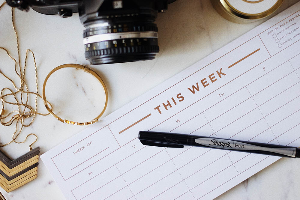 Rachel Hollis’s To-Do List Hack for Getting More Done in a Day